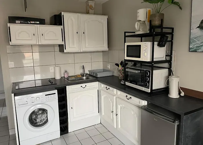 2 Flat Nearbeach 1 Bedroom, Pool, Golf * Pornic