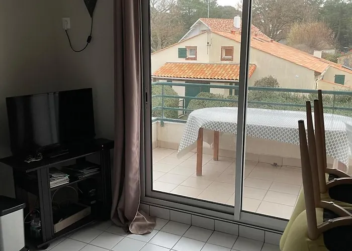 2 Flat Nearbeach 1 Bedroom, Pool, Golf Apartment *